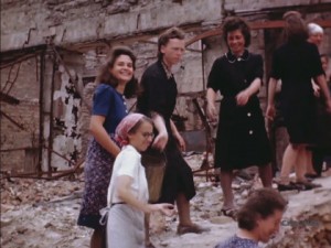 Smiling despite the hard work - Berlin 1945